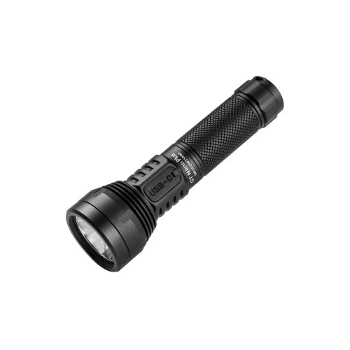 Lumintop GT NANO PLUS avec une portée de 450 m